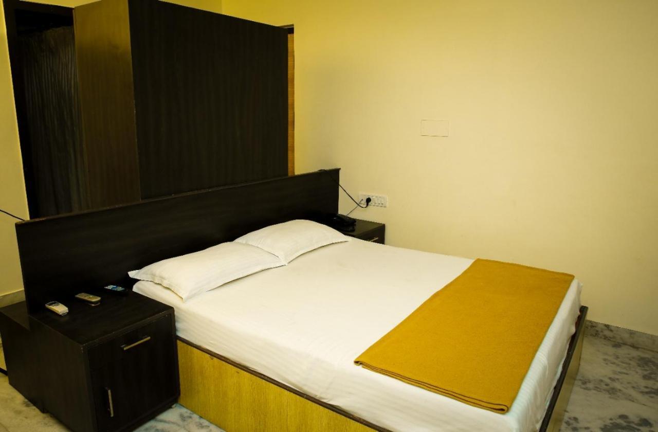 Hotel Arunachala Tiruvannāmalai Extérieur photo
