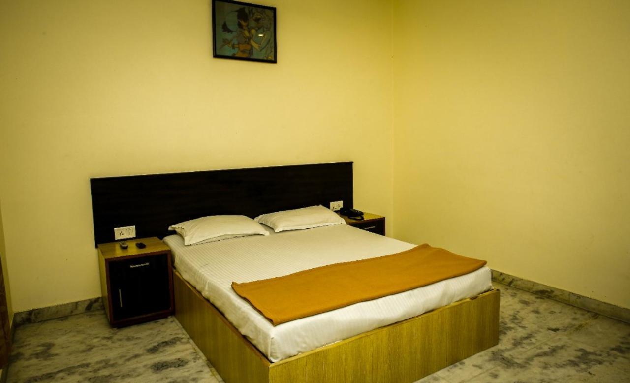 Hotel Arunachala Tiruvannāmalai Extérieur photo
