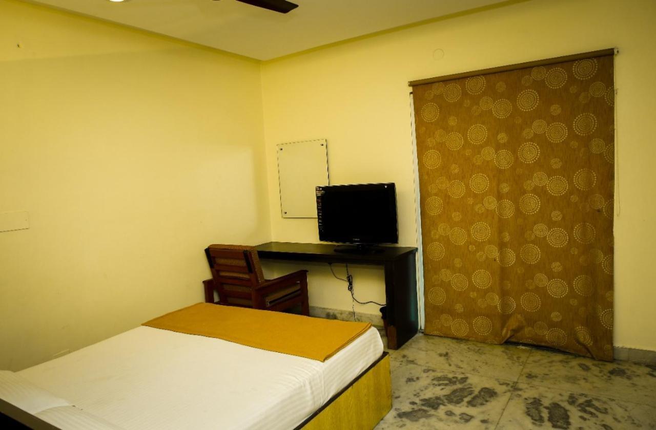 Hotel Arunachala Tiruvannāmalai Extérieur photo