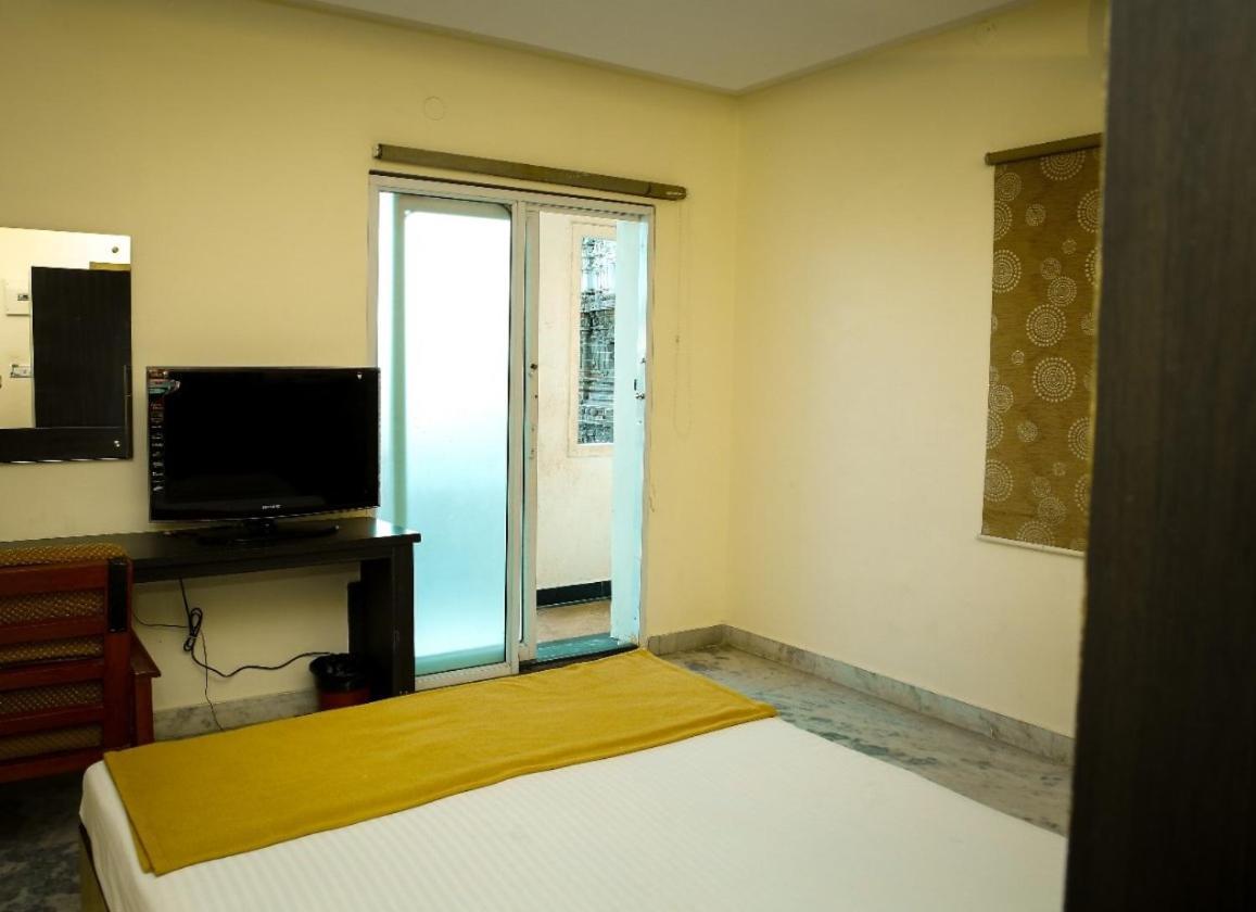 Hotel Arunachala Tiruvannāmalai Extérieur photo