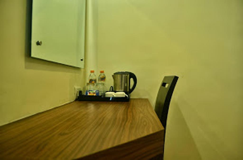 Hotel Arunachala Tiruvannāmalai Chambre photo
